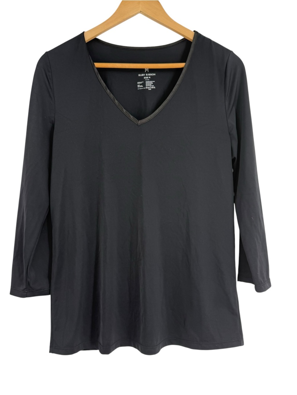 Ruby Ribbon Medium Women Black T-shirt V-neck Long Sleeve Slimming Shaping